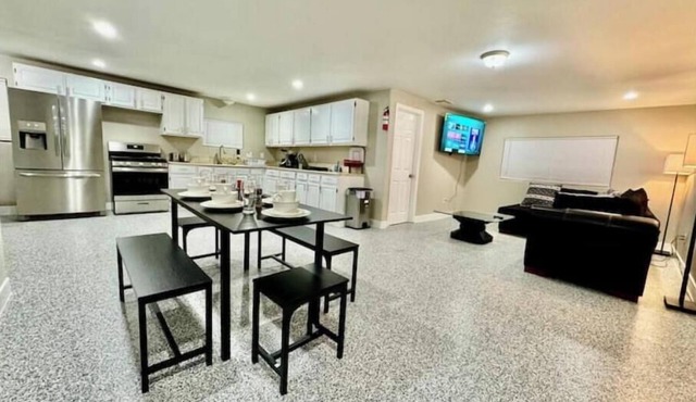 Entire home in Las Vegas 10 min to Fremont 15 Strip