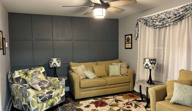 Entire home in Pineville, KentuckynLMU, Pine Mountain Park, Cumberland Gap Park