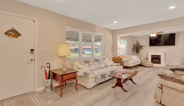 Entire home in Rossville, Georgia