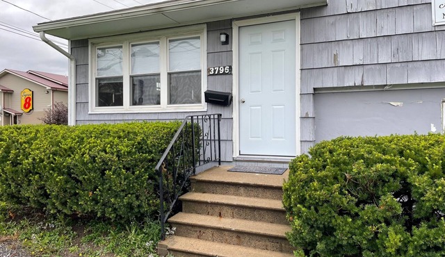 Entire home in the heart of Pulaski!