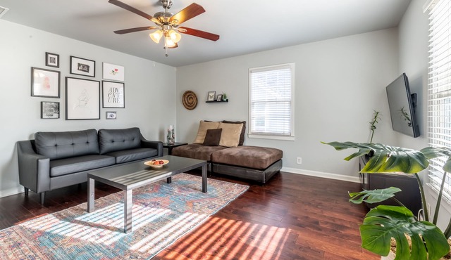 Entire Home Near City Attractions & Downtown