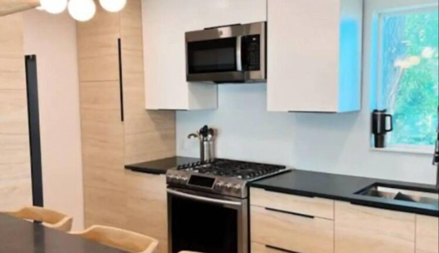 Entire Home near SLC. Family Friendly & King Suite