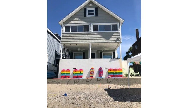 Entire home PRIVATE BEACH live like a celebrity! Saturday-Saturday ONLY