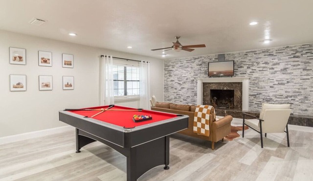 Entire Home w/Air Hockey and Firepit