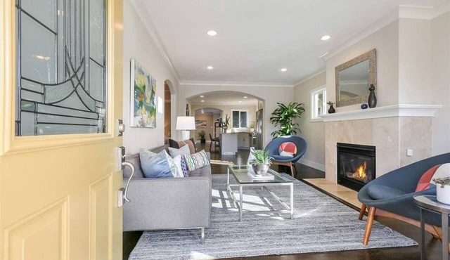 Entire Home with Fenced Backyard & Veggie Garden and Fire Pit!