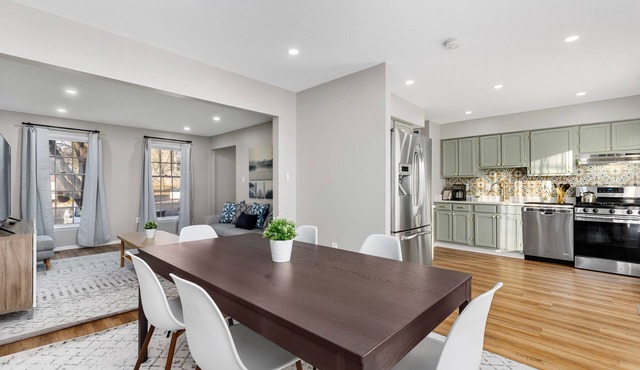 Entire Home- Woodbridge Retreat 2000+ sqft!