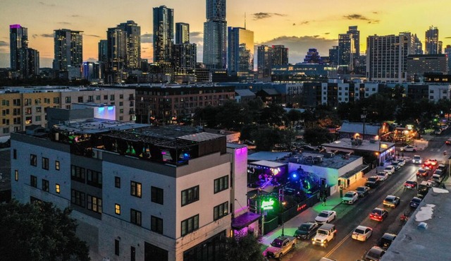 Entire Hotel on 6th: 23 Bedroom, Huge Event Space