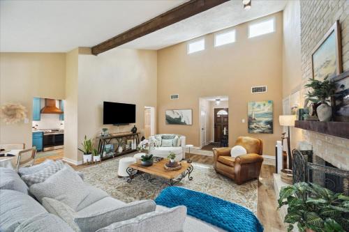 Entire House 3 BR 2 BA in Clear Lake City
