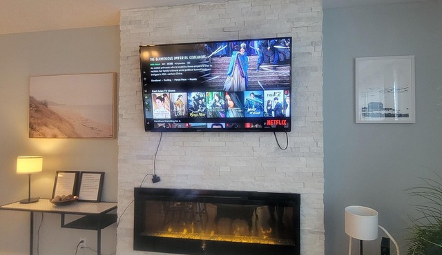 ★Entire ★ House ★ 3 BR ★ 5 guests