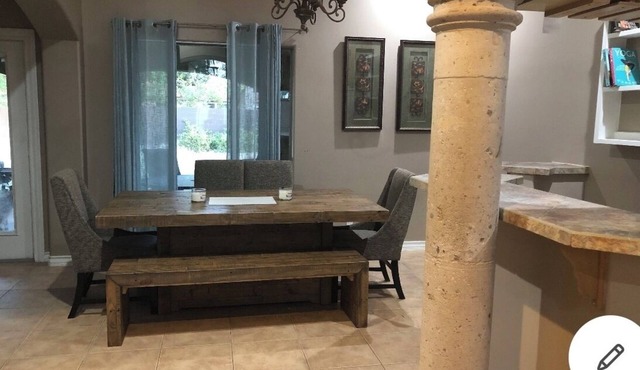 Entire house , close to Mall, restaurants 4 bedrooms and 3 full baths