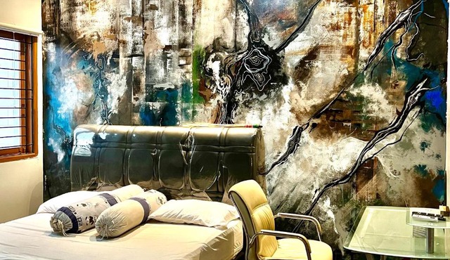 Entire house in BSD with a jacuzzi