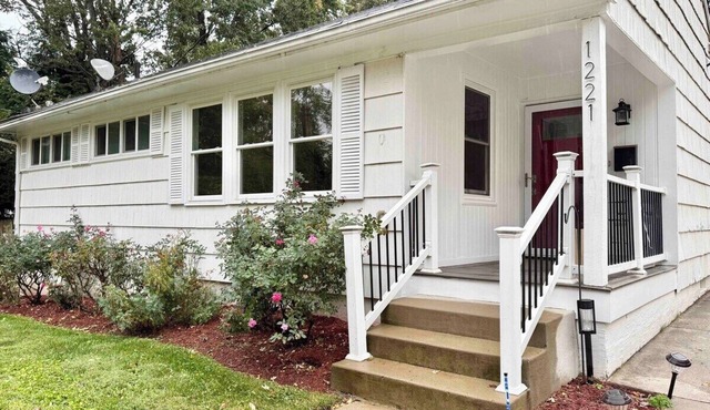 Entire House in Rockville, MD with Lots of LOVE!
