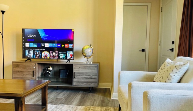 🏡 Entire house Max 6🏡, kitchen🍳 Parks🌳 Parking🚗 Laundry🧺 Backyard🌿 Wi-Fi