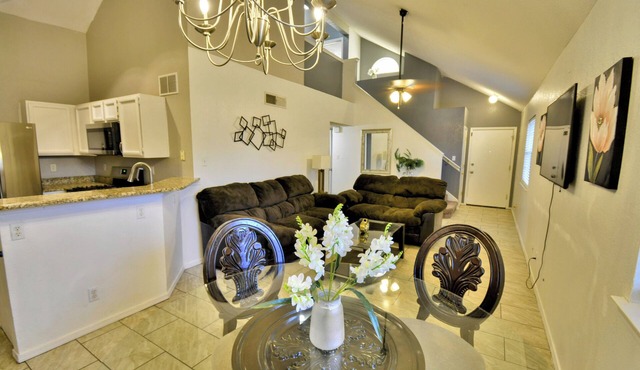 Entire house Near Montwood Zaragoza