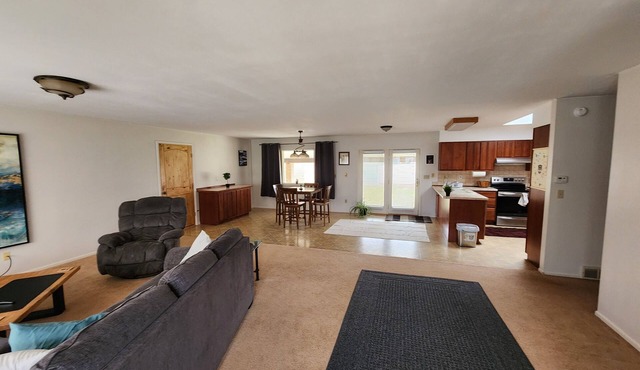 Entire House Near Yellowstone