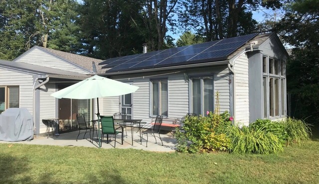 Entire house on privately situated Lilac Hill abuts conservation land