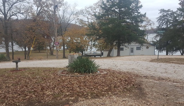 Entire House Private Dock & Deck at Vintage Point Across from Marina at MM66