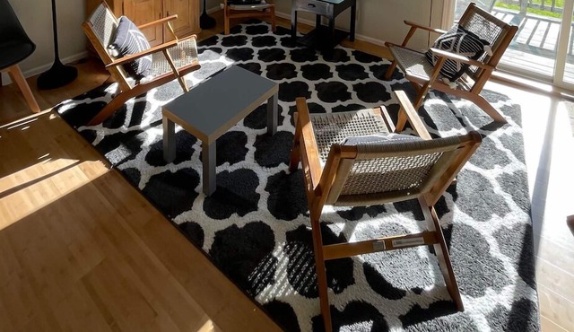 Entire house, sleeps 8 total. Isolated on 15 Acres, perfect for private events