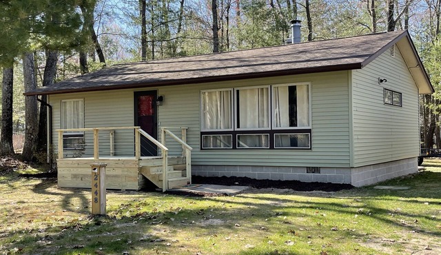 Entire house steps from the beach