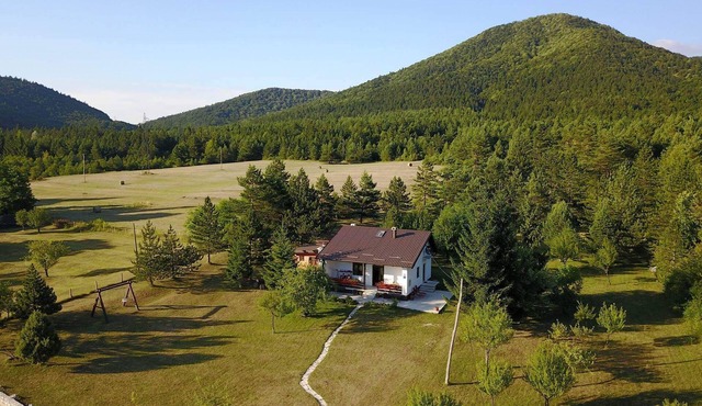 Entire House with Hot Tub Just For You - Plitvice Lakes
