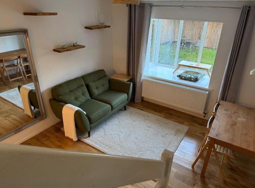 Entire House with Garden and Office