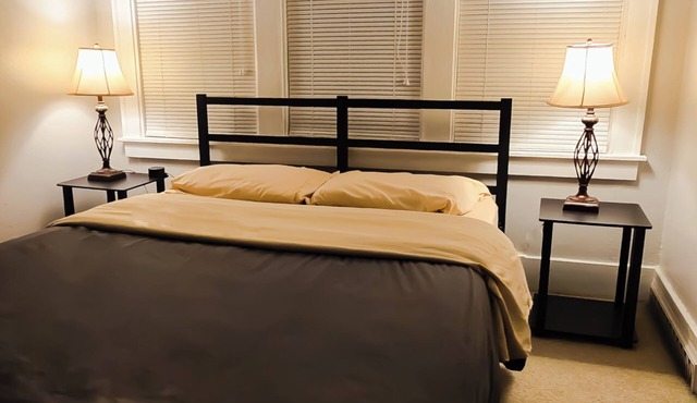 Entire independent 1 bedroom Apartment - no kitchen