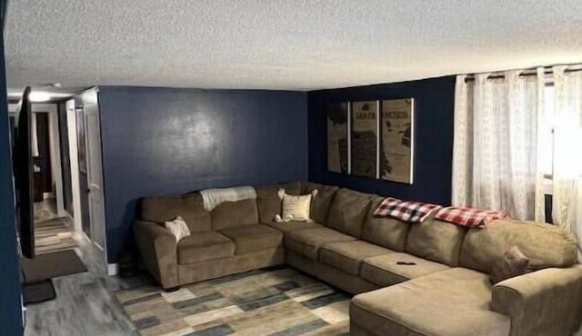 Entire lower level just off Interstate, free breakfast, 1,100 Sq Ft