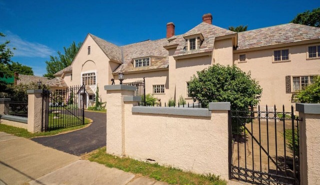 Entire Mansion · The Hamilton Mansion with Extraordinary Spaces