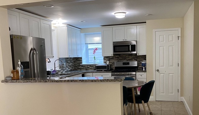 Entire minimalism style 3 bedroom single house in bala cynwyd no cleaning fee