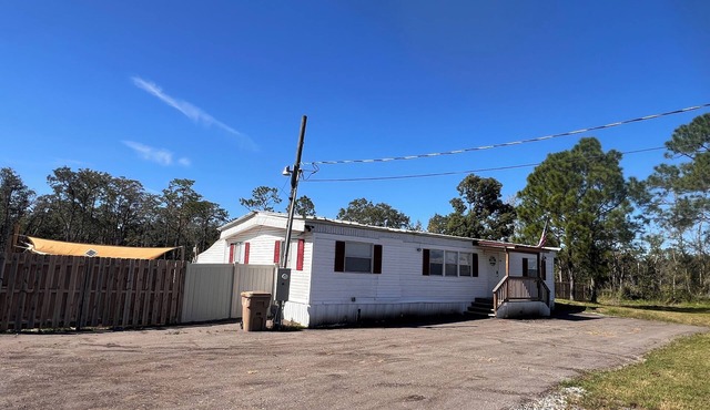 Entire Mobile Home plenty of parking, 10 mins from airport, 20 mins from Disney