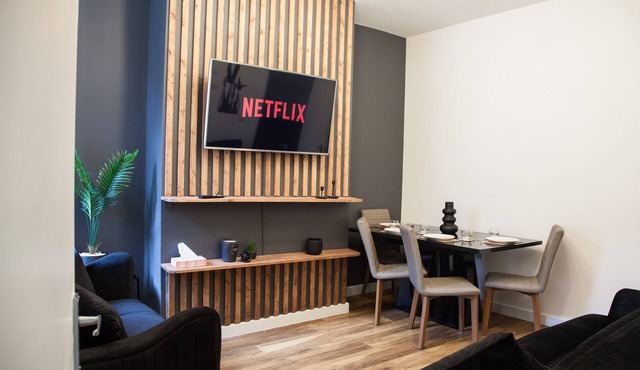 Entire Modern Home in Manchester For You