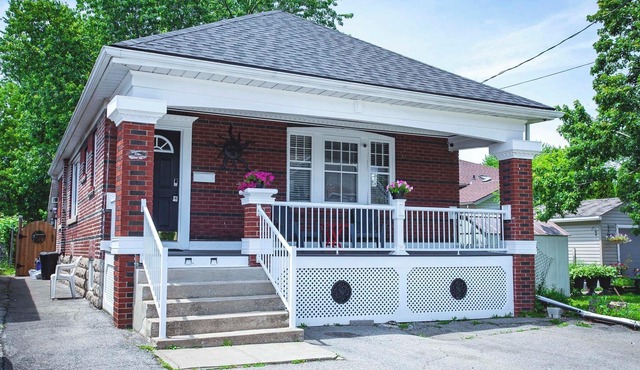Entire Near Niagara, Crystal Beach, Buffalo - Located in Canada