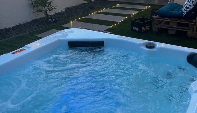 Entire new house Jaccuzi 6 People 10min Colmar