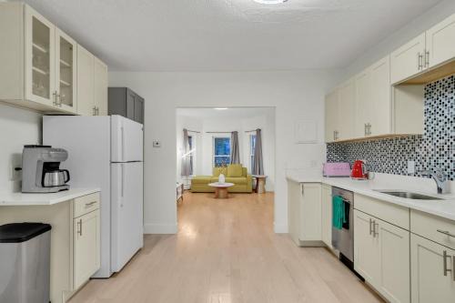 Entire newly renovated one-bedroom apartment