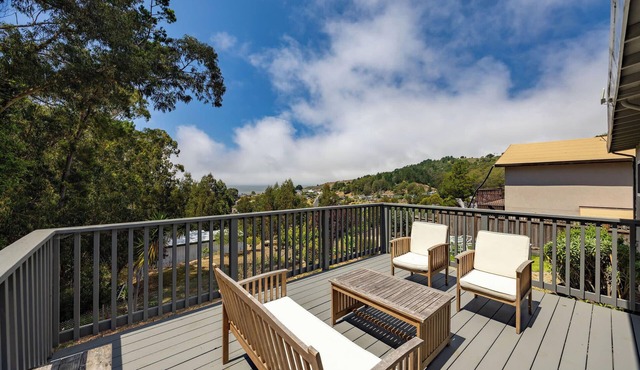 Entire Oceanview Coastal Retreat in Pacifica