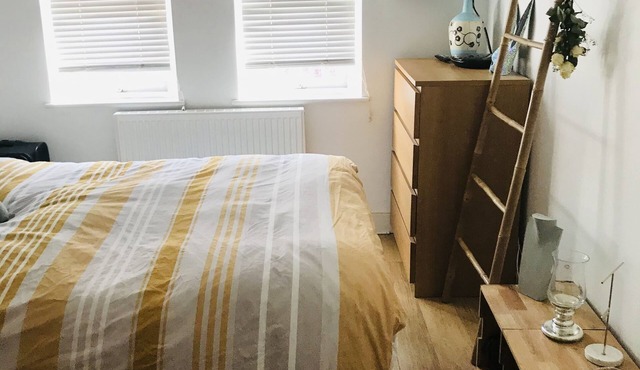 Entire one bed flat in the heart of West Hampstead for Short-Let