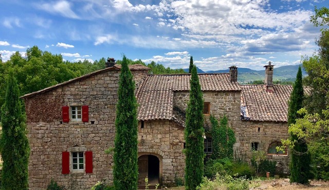 Entire Priory, sleeps 12, private pool in the heart of bucolic Ardèche