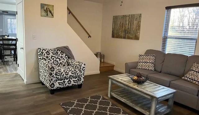 Entire Private Home in Perryville, MO