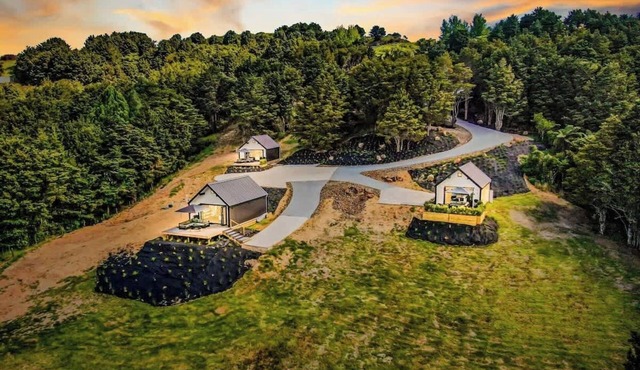 Entire Property – 5 Private Villas for a Luxury Group Getaway - Sleeps 20+