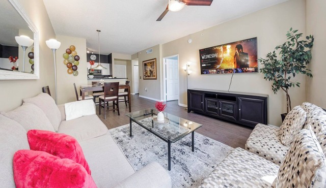 Entire rental unit. Apartment with King Size Bed for Rent, West Palm Beach