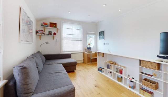 Entire rental unit hosted by Alessandro