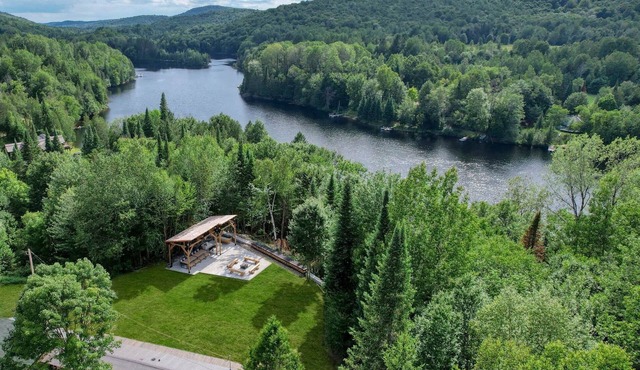 Entire resort Spa & Lake Rockway Motel