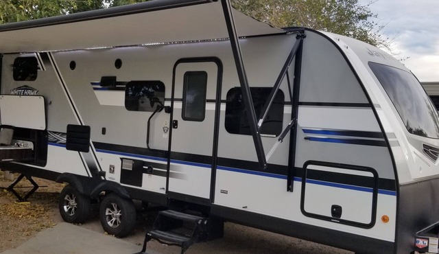 Entire RV w/Murphy Bed, 5-Seater Couch w/Dinette & 2-Bunkbeds