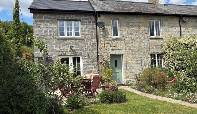 Entire spacious country home in beautiful Staple Fitzpaine