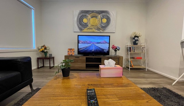 Entire Spacious Modern 5 bedroom Family friendly home in Wallan