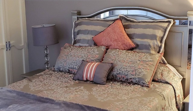 Entire Stylish Cozy Home steps away from Xolos Stadium