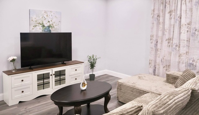Entire Suburban Home 15 Mins to Philly & Stadium