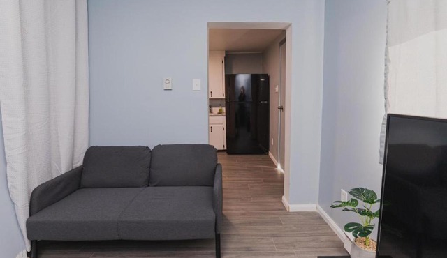 Entire Suite - Downtown Moncton - Long-Stay Deals