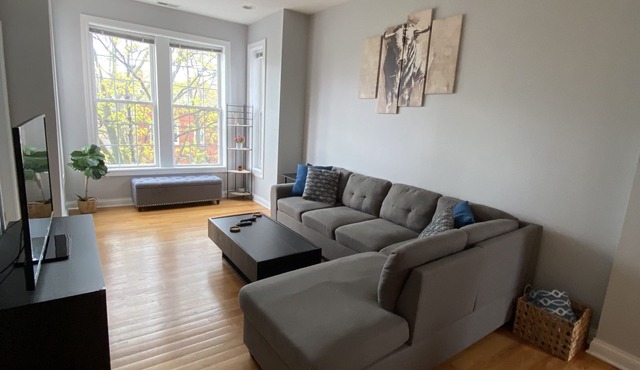 Entire top floor 3 bedroom with 2 office spaces, dining table for 8 & Deck!