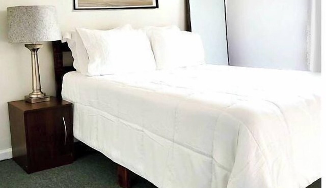 Entire Townhome Your GameDay Getaway 5Miles away from Sanford Stadium